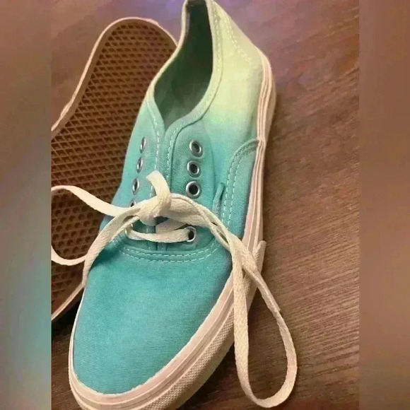 Ombré Teal Vans size 6W - Picture 4 of 4